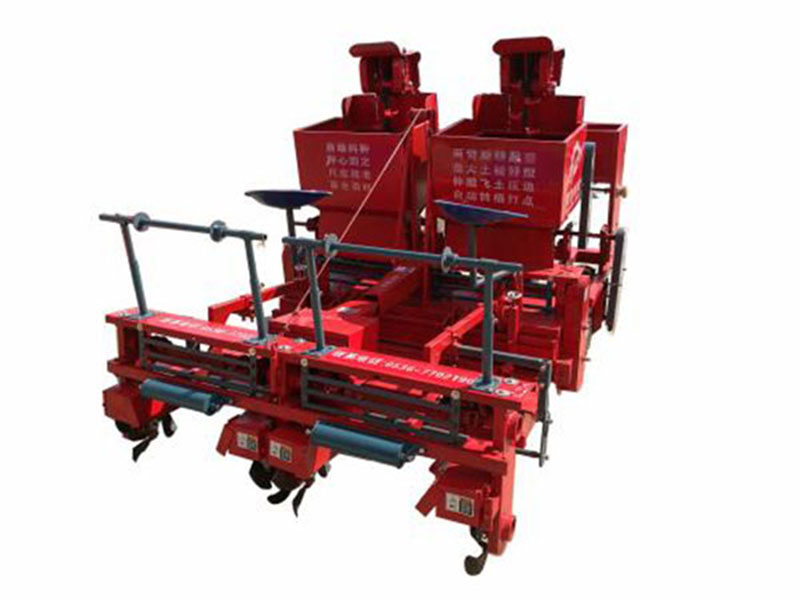 雙壟單行馬鈴薯播種機(jī).jpg