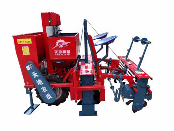 2CM-1B型馬鈴薯播種機1.jpg